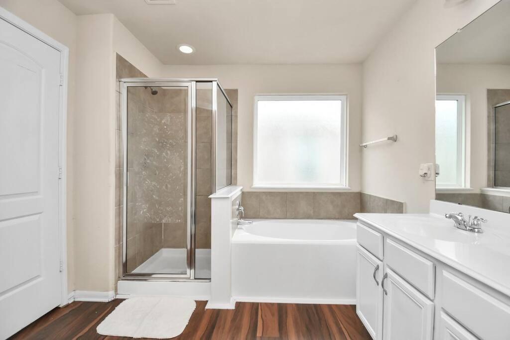 Hébergement de vacances Family Friendly 4bdroom With Backyard Houston