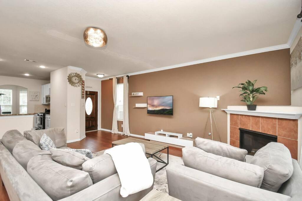 Hébergement de vacances Family Friendly 4bdroom With Backyard