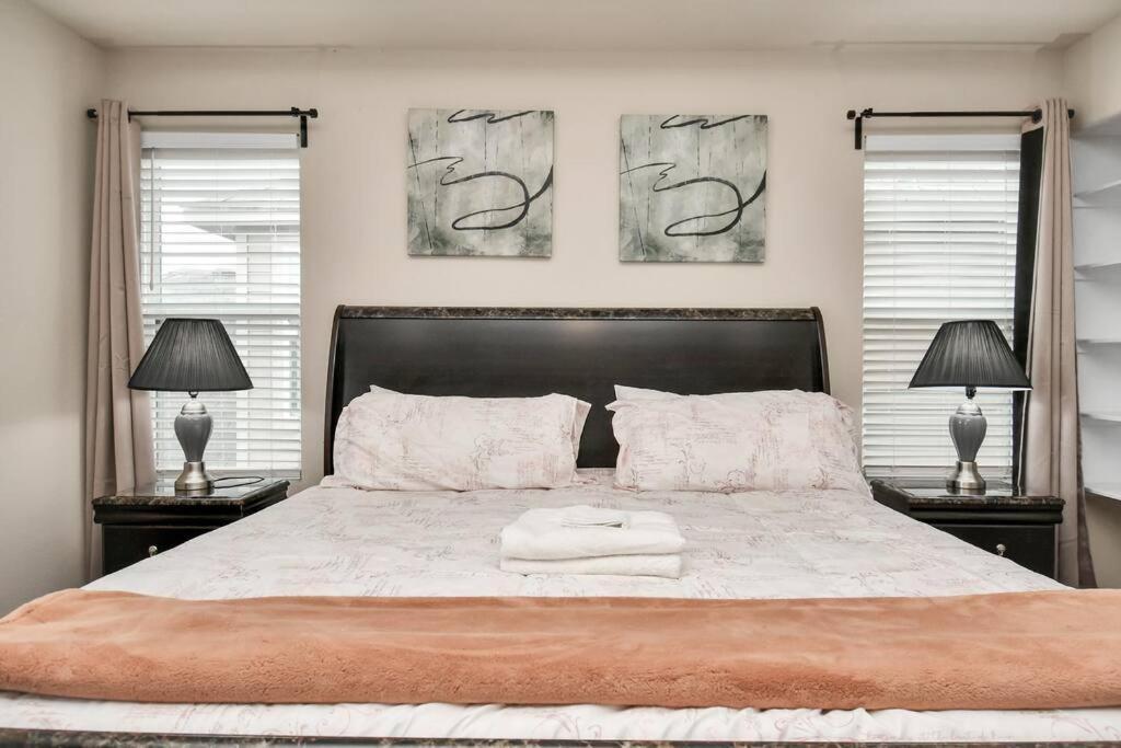 Hébergement de vacances Family Friendly 4bdroom With Backyard Houston
