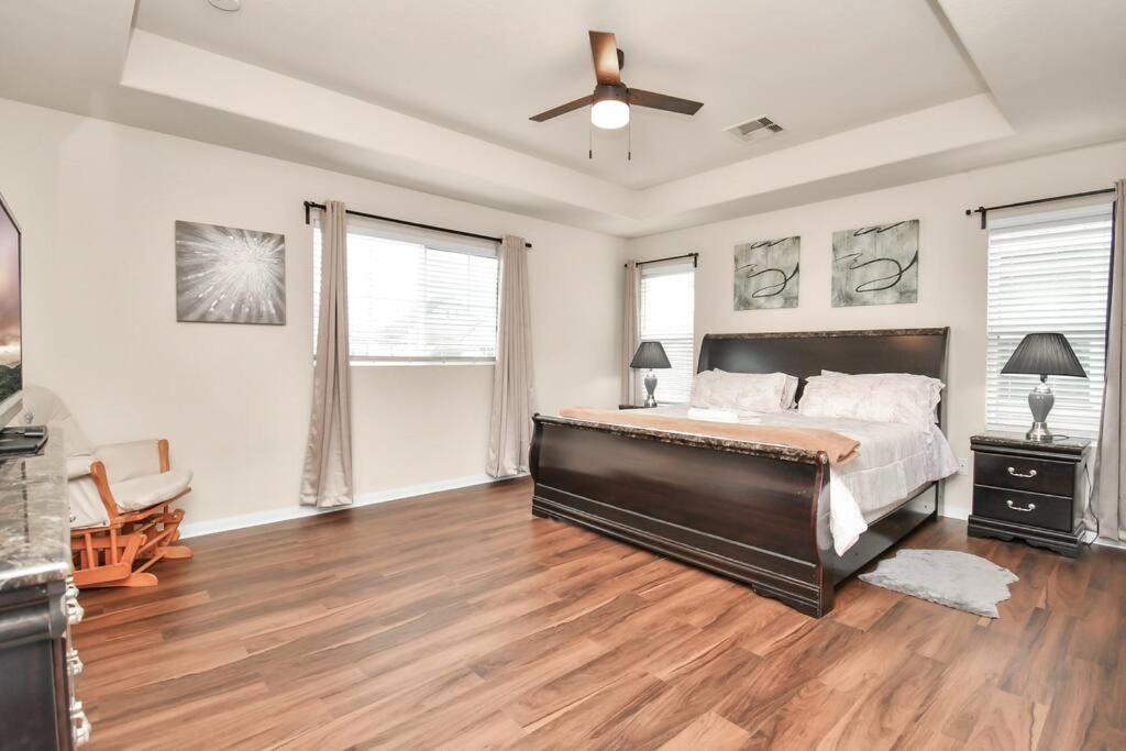 Family Friendly 4bdroom With Backyard Ferienhaus Houston